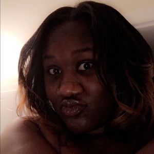 Meet your Posher, Nadia